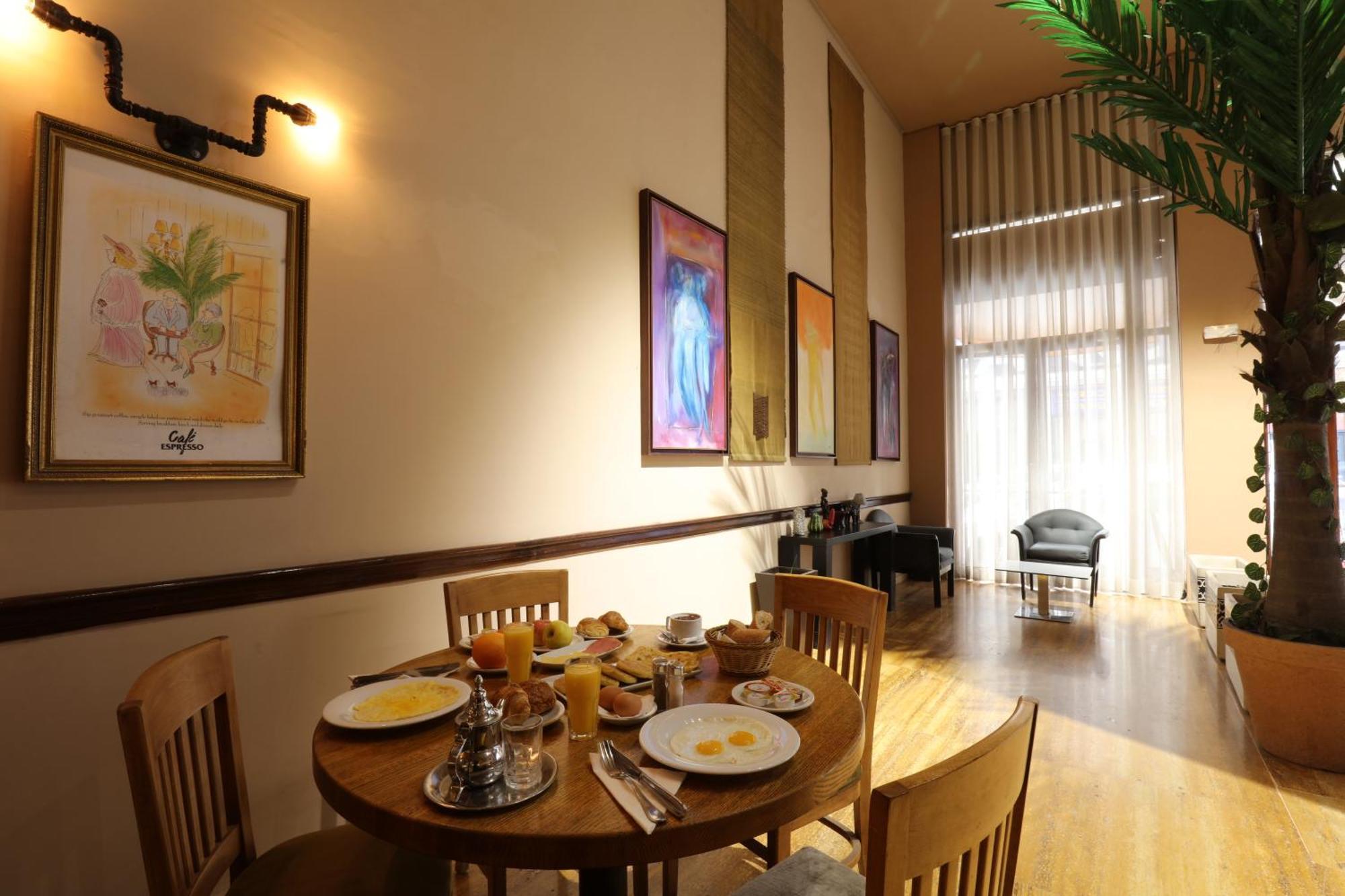 Hotel Les Saisons Казабланка Екстериор снимка
