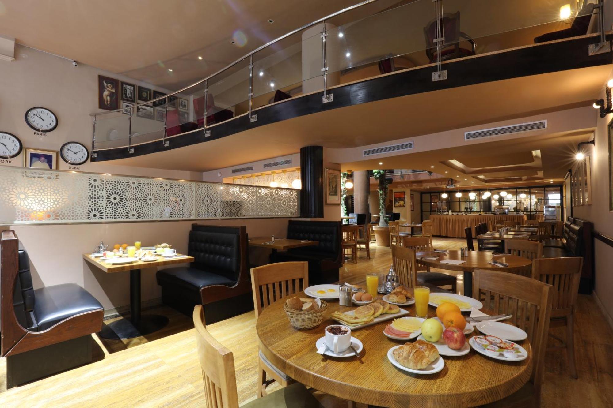 Hotel Les Saisons Казабланка Екстериор снимка