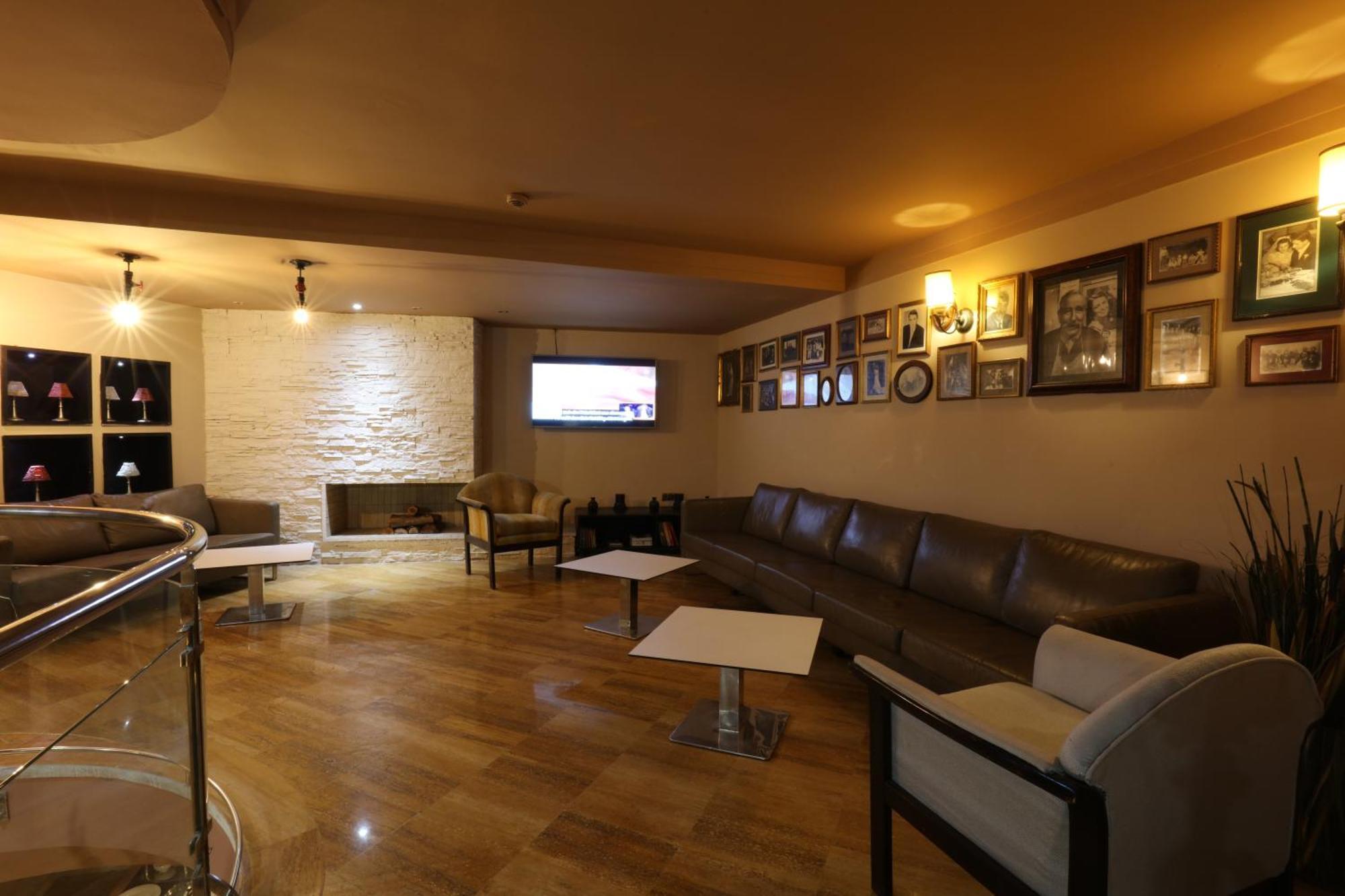 Hotel Les Saisons Казабланка Екстериор снимка