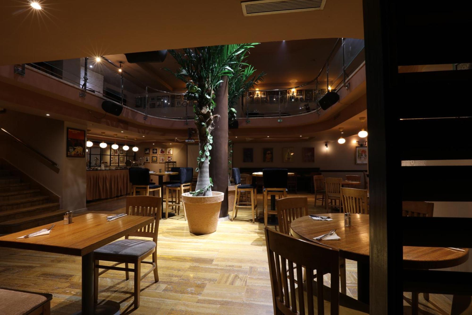 Hotel Les Saisons Казабланка Екстериор снимка