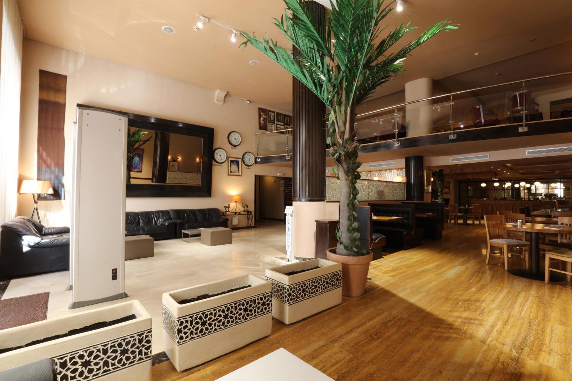 Hotel Les Saisons Казабланка Екстериор снимка